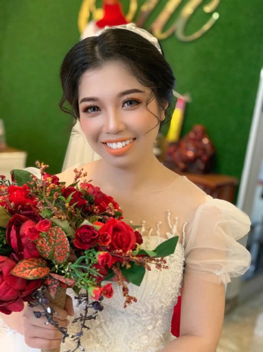 Áo cưới Cúc Hình Ảnh 1