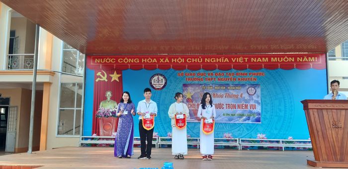 Toàn cảnh ấn tượng THPT Nguyễn Khuyến