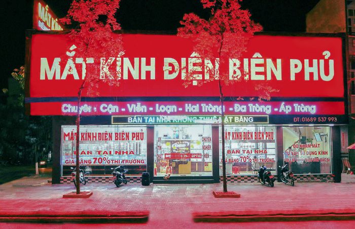 Mắt kính Điện Biên Phủ ảnh 1