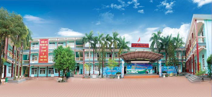 Trường THPT Trần Nhân Tông - Quảng Ninh - Hình ảnh 1