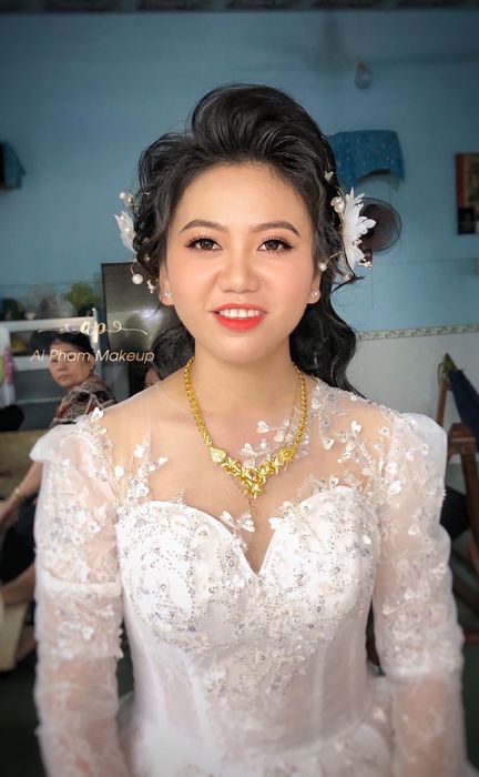 Bộ sưu tập trang điểm cô dâu đẹp ngất ngây từ Ái Phạm Makeup