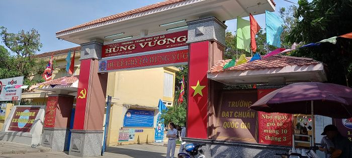 Hình ảnh ấn tượng về Trường THCS Hùng Vương - Nơi gìn giữ truyền thống hiếu học