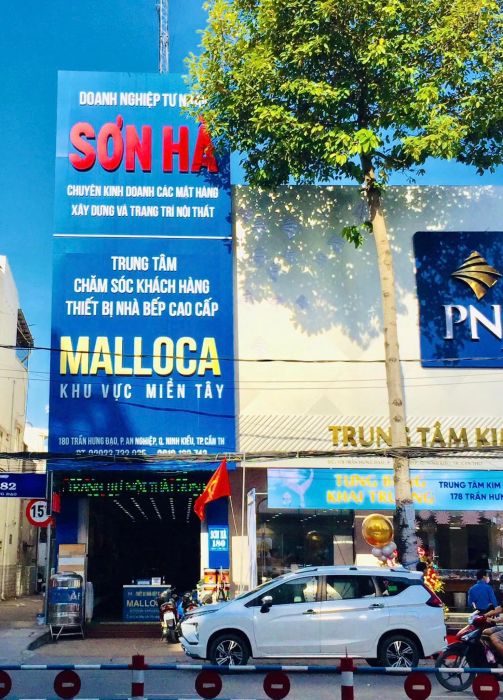 Không gian trưng bày sản phẩm nội thất tại Sơn Hà