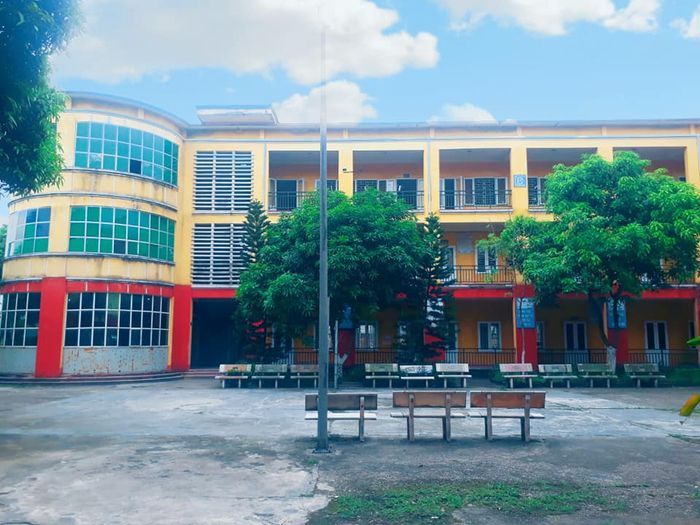 Hình ảnh Trường THPT Xuân Giang - Môi trường học tập lý tưởng và đầy cảm hứng