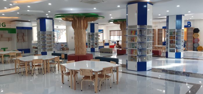 Trường Tiểu Học Newton TH - Nơi khơi nguồn tri thức với hình ảnh minh họa sống động