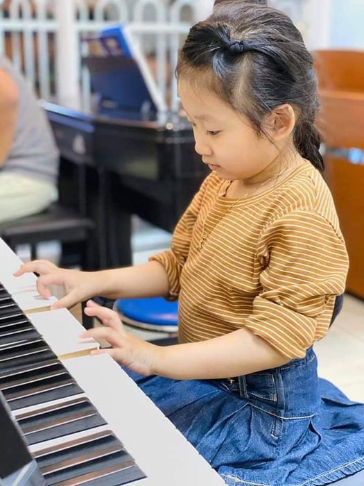Phòng học piano hiện đại tại FM Music