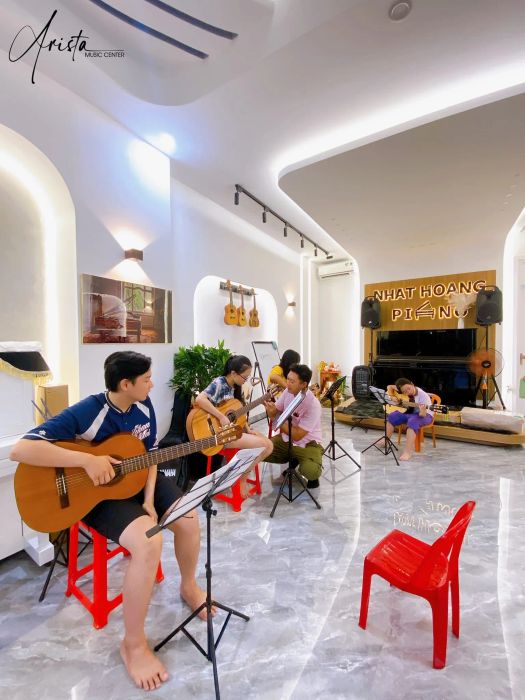 Hình ảnh đầu tiên về Trường THPT Tiên Yên - Nơi lưu giữ những nét đẹp giản dị mà đầy tự hào của ngôi trường vùng cao.