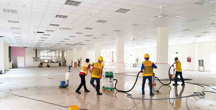 Hình ảnh đội ngũ chuyên nghiệp và hệ thống máy móc hiện đại của Pan Pacific Sài Gòn