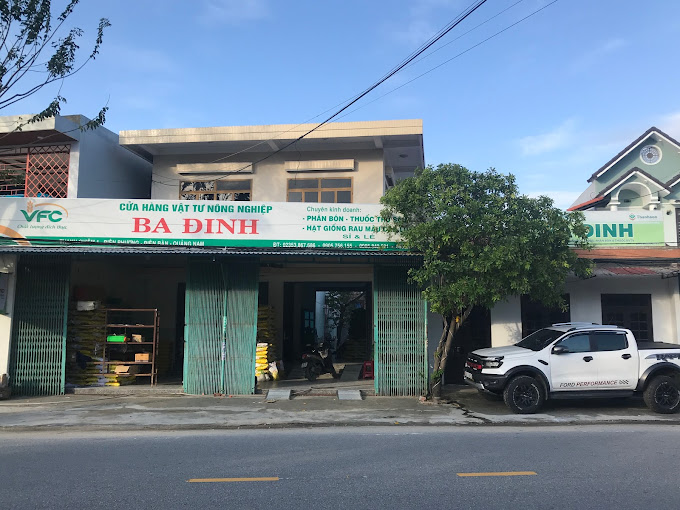 Không gian trưng bày sản phẩm hiện đại tại Vật tư Nông nghiệp Ba Đinh