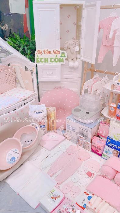 Không gian mua sắm ấm áp tại Ếch Cốm