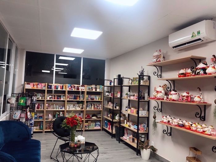Bộ sưu tập sản phẩm đa dạng tại Hifuji