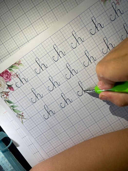 Thành quả những nét chữ thanh thoát từ học viên Thanh Huyền