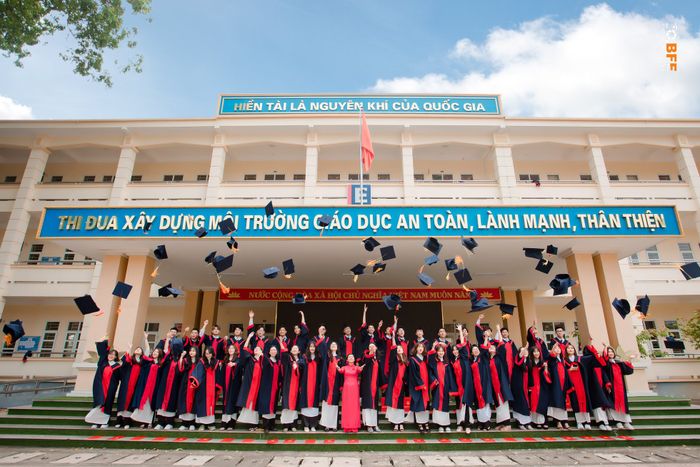 Hình ảnh đầu tiên về Trường THPT Uông Bí - Nơi lưu giữ những khoảnh khắc tự hào của ngôi trường có bề dày thành tích giáo dục
