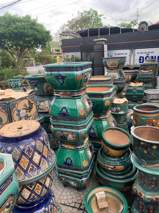 Không gian trưng bày đa dạng tại Vật Tư Nhà Vườn