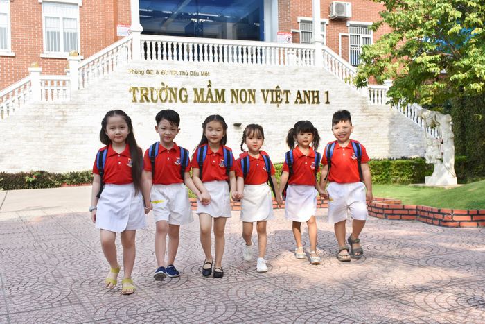 Không gian học tập đầy màu sắc tại Mầm non Việt Anh