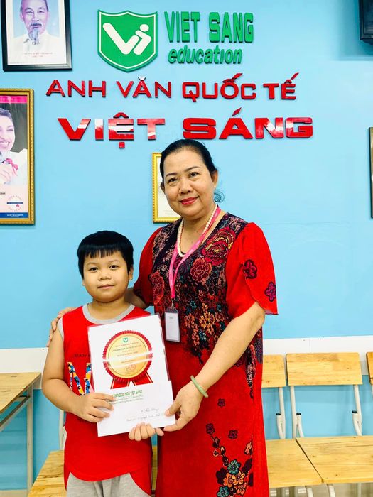 Lớp học tương tác đầy cảm hứng tại Vietsang English