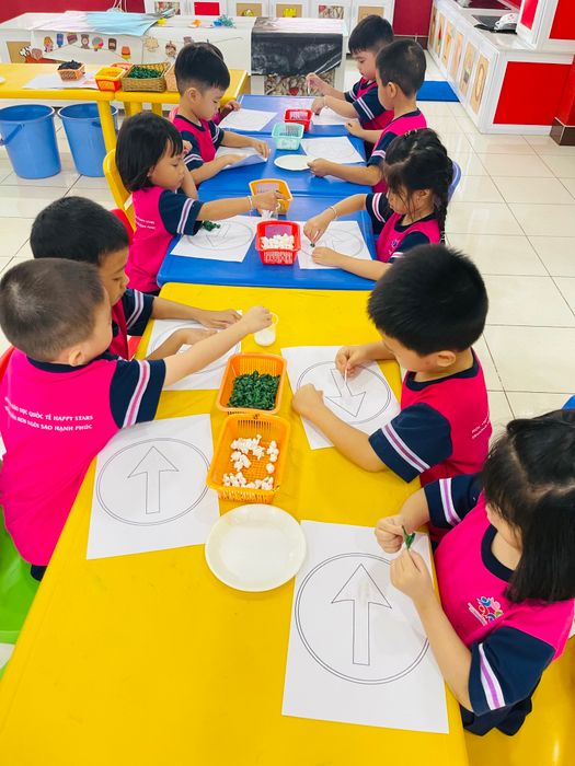 Hoạt động ngoại khóa đầy màu sắc tại Happy Star Kindergarten