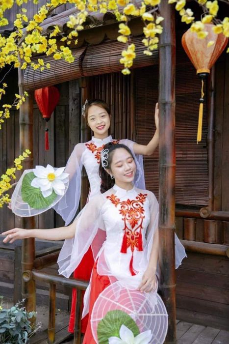 BST trang phục biểu diễn đẳng cấp tại Cát Tường