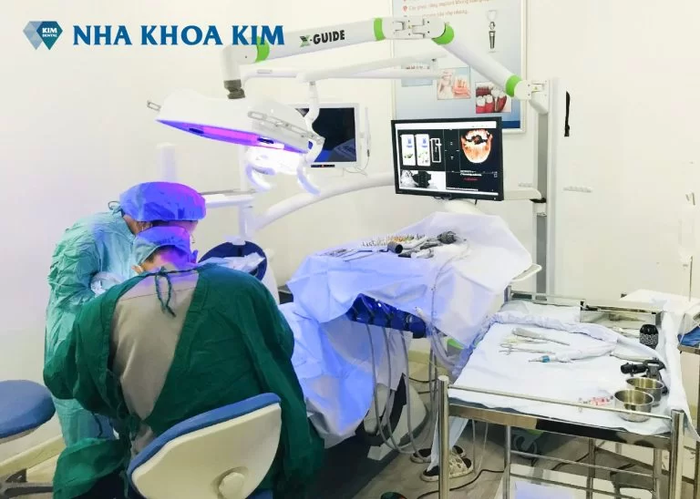 Hình ảnh quy trình cấy ghép Implant bằng robot tại Nha khoa Kim