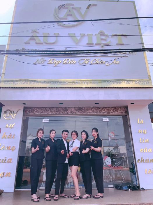 Không gian sang trọng và dịch vụ chuyên nghiệp tại Viện Thẩm Mỹ Âu Việt