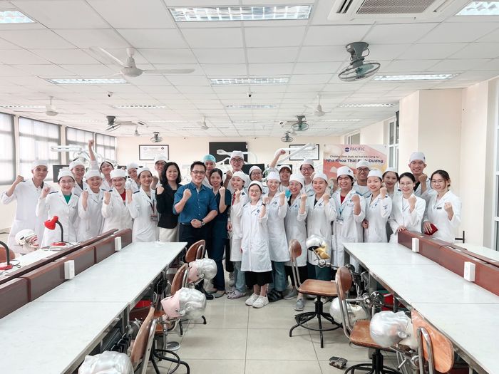 Hình ảnh cơ sở vật chất hiện đại tại Khoa Răng Hàm Mặt - Đại học Y Dược TP.HCM