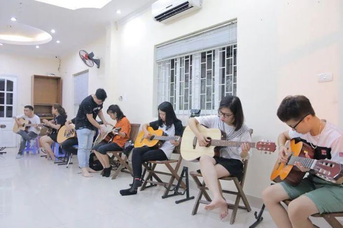 Cửa Hàng Nhạc Cụ Nhạc Hồng hình ảnh 1