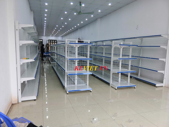 Hình ảnh nhà xưởng và sản phẩm kệ siêu thị của AKH Việt Nam