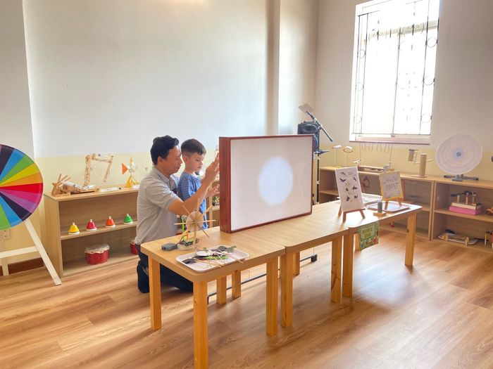 Hoạt động ngoại khóa đầy màu sắc tại WonderKids Montessori