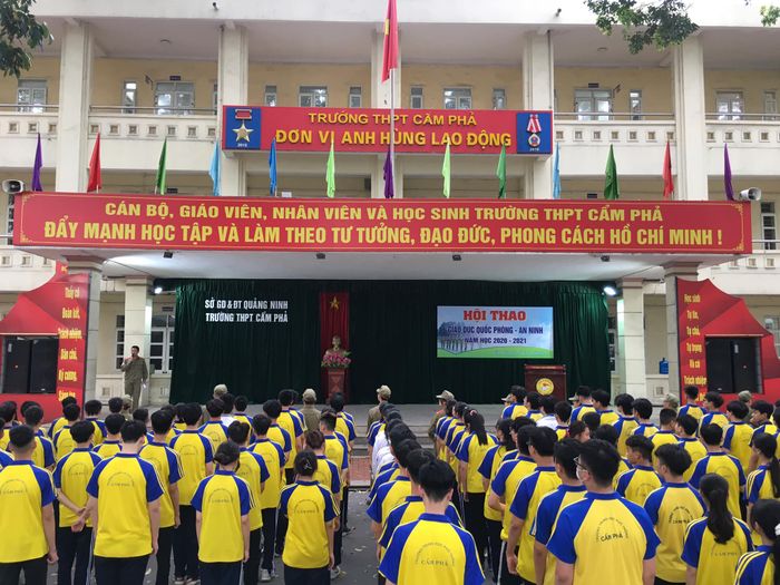 Hình ảnh đẹp về Trường THPT Cẩm Phả - góc nhìn mới