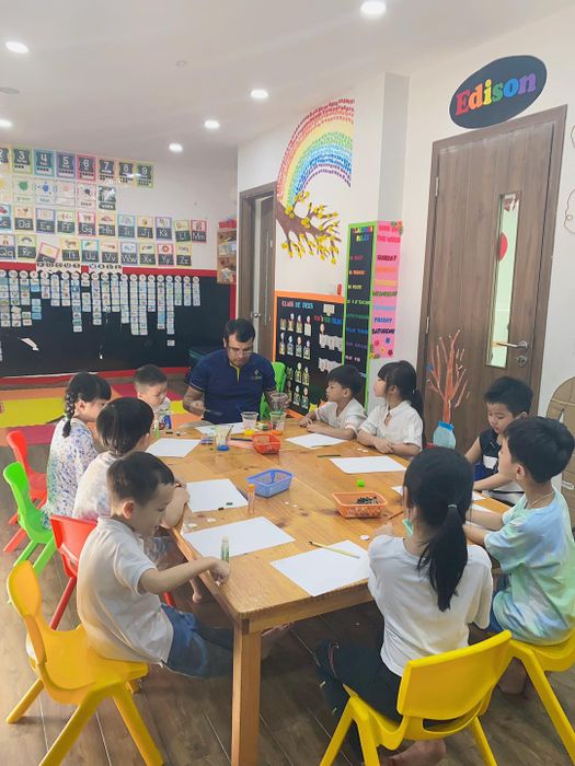 Góc học tập đầy màu sắc tại Trường Mầm Non TopMind