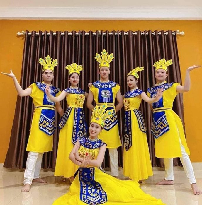 Không gian trưng bày ấn tượng tại Cô Mỹ - Ảnh 1