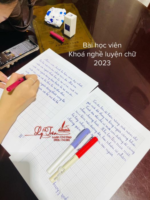 Bức ảnh thứ 2 từ lớp Luyện Chữ Đẹp Ly Trâm - Nơi nét chữ hóa tác phẩm nghệ thuật