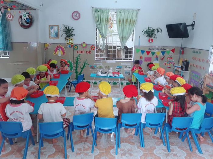 Những khoảnh khắc đáng yêu trong lớp học tại Mầm Non Khai Trí