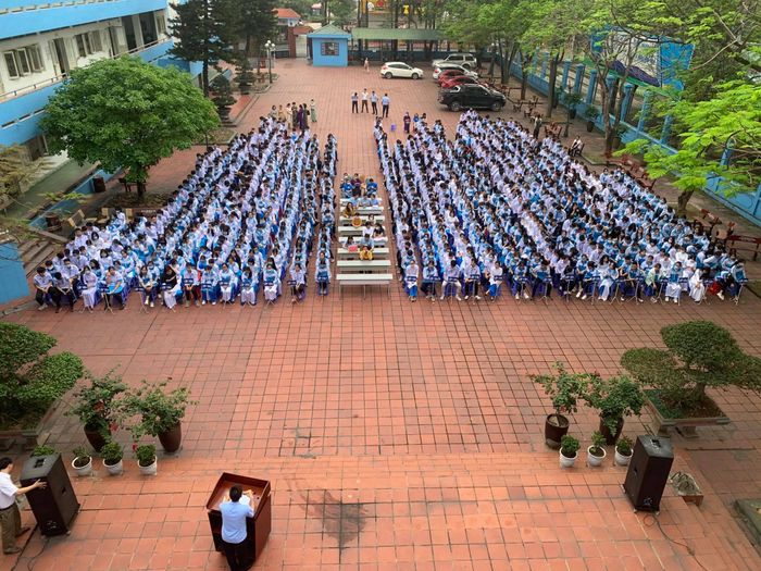 Hình ảnh đẹp về khuôn viên THPT Hoàng Quốc Việt