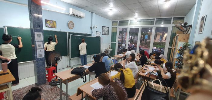 Bộ sưu tập hình ảnh đẹp mắt tại Trung tâm luyện chữ Phạm Quỳnh - Minh chứng cho sự tỉ mỉ và đam mê.