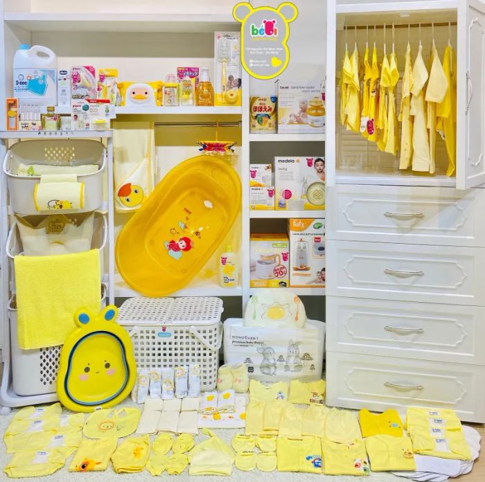 Không gian mua sắm đầy màu sắc tại BéBi Mart