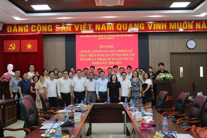Hình ảnh khuôn viên hiện đại của Khoa Y - Đại học Quốc gia TP.HCM