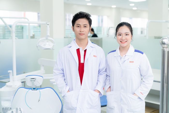 Hình ảnh khuôn viên hiện đại tại Đại học Quốc tế Hồng Bàng