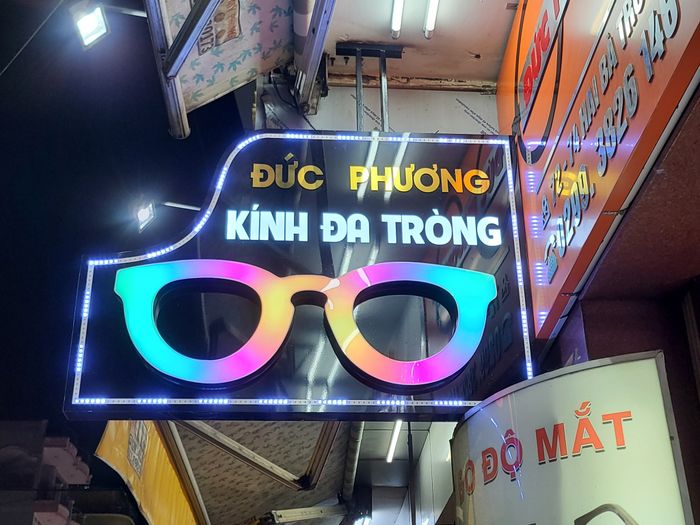 Hình ảnh thực tế tại Mắt kính Đức Phương