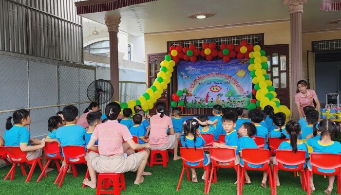 Hoạt động trị liệu đầy màu sắc tại Mặt Trời Nhỏ