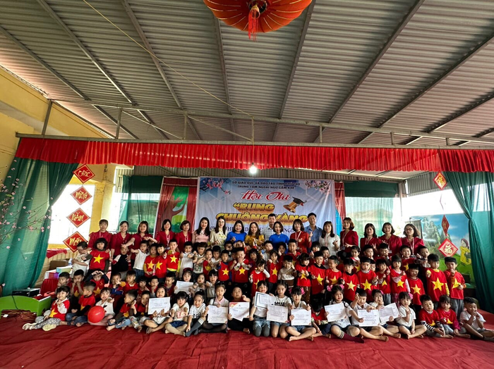 Trung tâm Ngoại ngữ Cẩm Khê - Hình ảnh 1