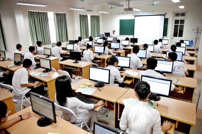 Học viên thực hành thiết kế tại Trung Tâm Tin Học ĐH KHTN (Ảnh 2)