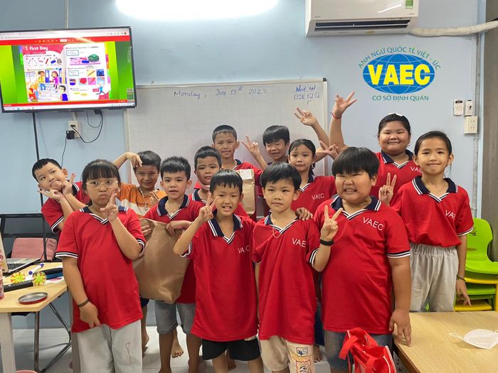 Trung tâm Anh Ngữ Việt Úc Định Quán - VAEC - Hình ảnh 1