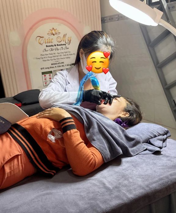 Không gian sang trọng và dịch vụ chuyên nghiệp tại Spa Trúc My