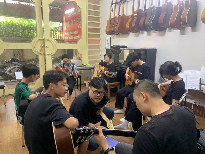 Không gian sáng tạo tại Guitar Quảng Ninh