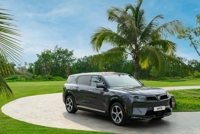 Xưởng dịch vụ hiện đại của VinFast Chevrolet Newway