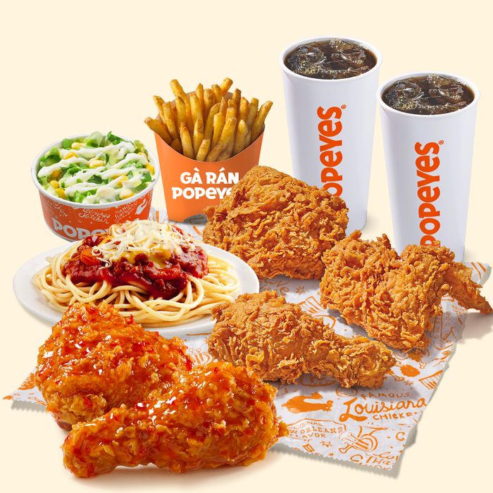 Hình ảnh gà rán Cajun vàng ươm hấp dẫn tại Popeyes