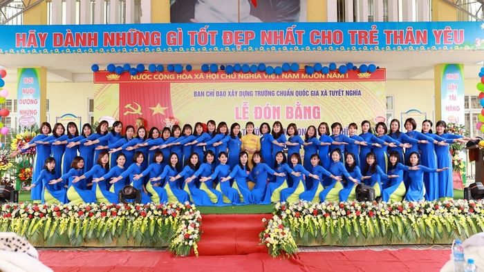 Lớp học Montessori tràn ngập ánh sáng tự nhiên tại Trường Mầm non Tuyết Nghĩa