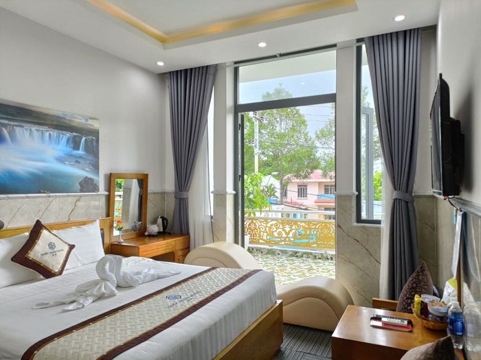 Không gian sang trọng tại Khách sạn Quốc Huấn - Ảnh 1