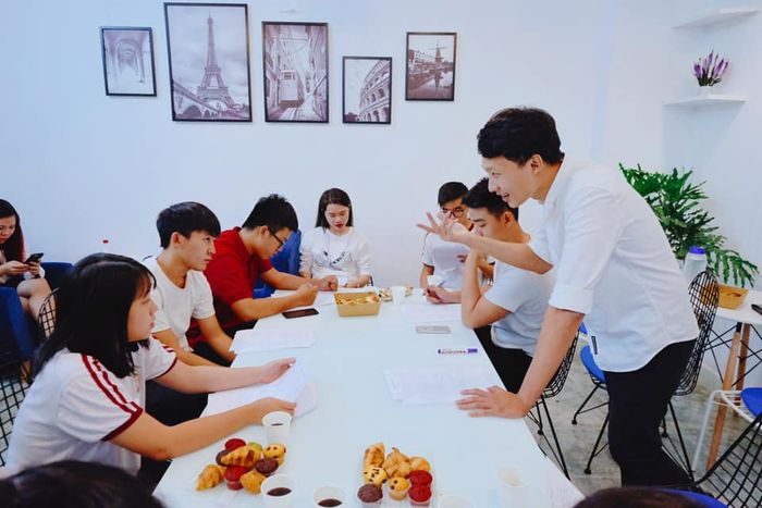 Môi trường học tập hiện đại tại Vietop